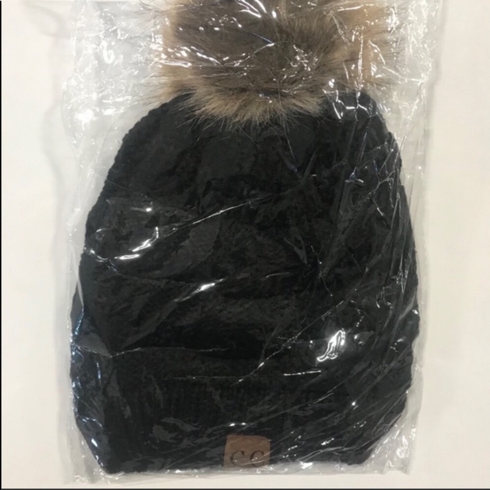 2 CC POM STYLE BEANIES - Picture 9 of 12